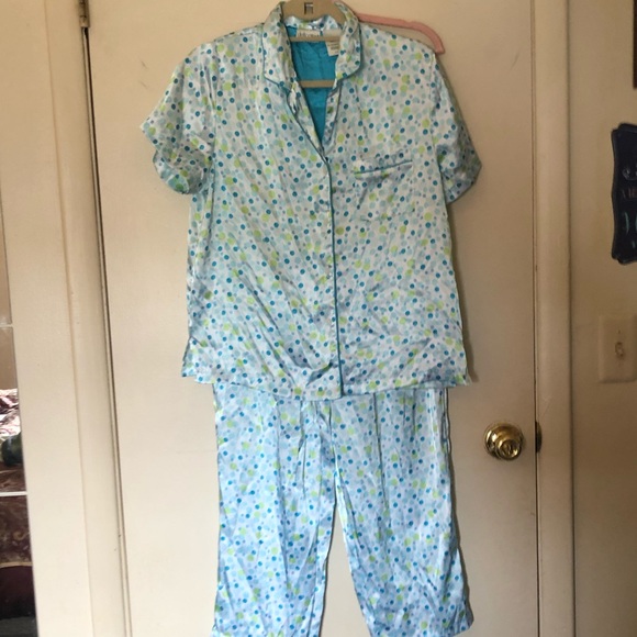 Delicates brand sleepwear Clearance